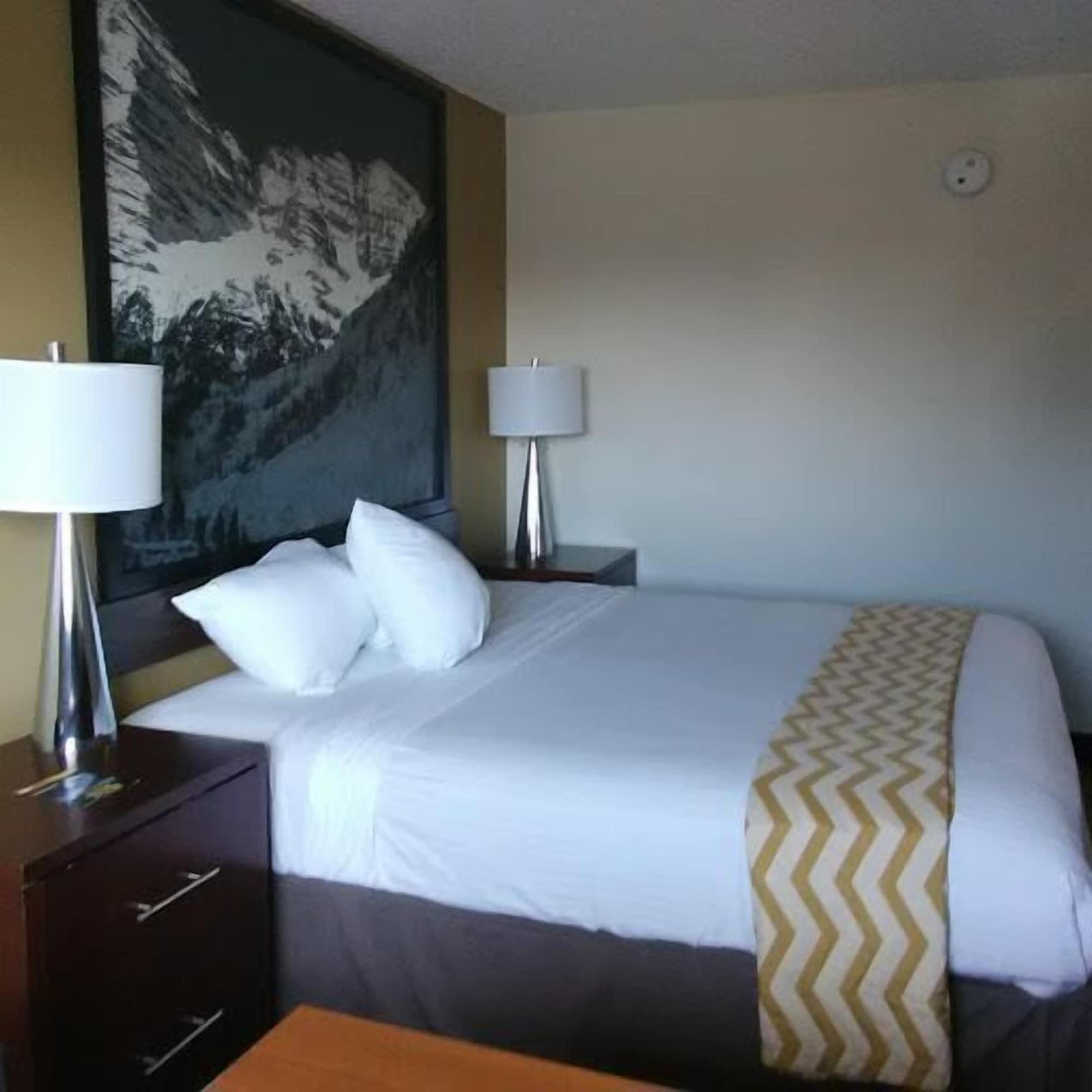 Travelodge By Wyndham Loveland/Fort Collins Area Exterior photo